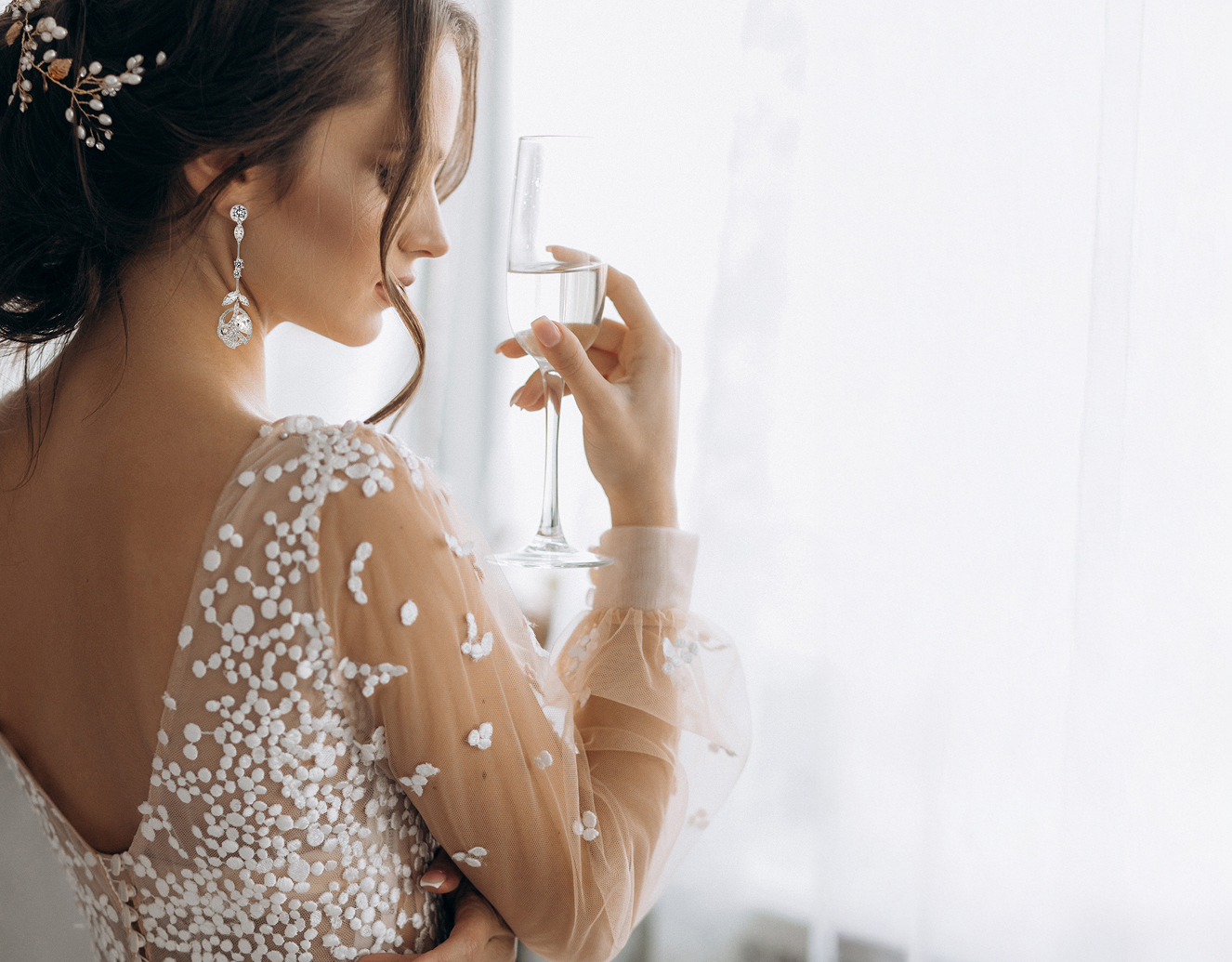 Bride wearing FERI Bridal jewelry