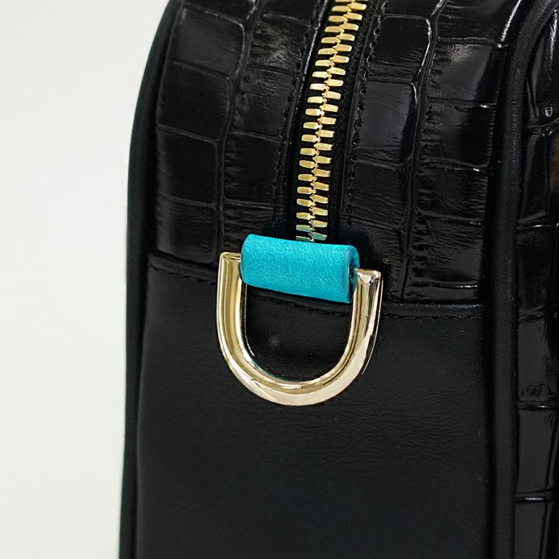 Messenger Bag - Black Croco Leather thumbnail 3