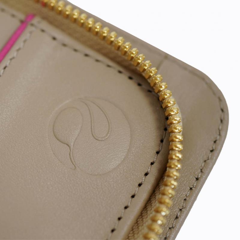 Classic Wallet On Chain - Beige Monogram thumbnail 4