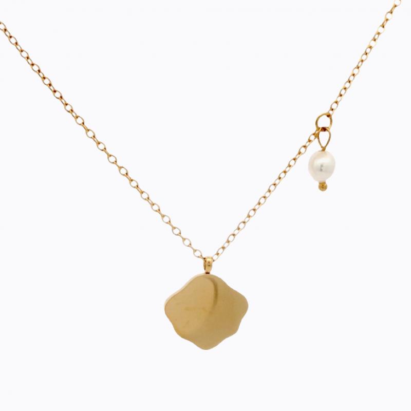 Lustrous Treasures Seashell Necklace - Gold thumbnail 4